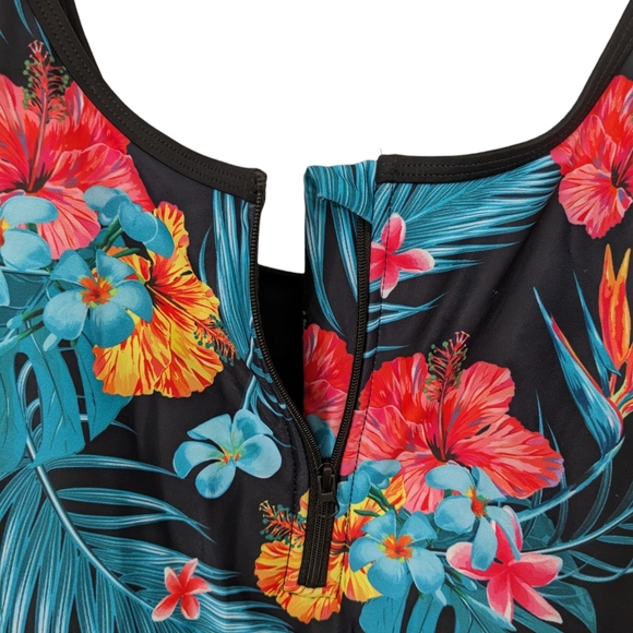 Women's Two Piece Bathing Suit Size 22 - Picture 5 of 9